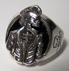 MOHAWK SKULL W SKULL X BONE ON SIDES BIKER RING (Sold by the piece)