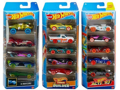 Mattel Hot Wheels Toy Cars, Bundle of 15 1:64 Scale Vehicles with 3 Themes: HW City, X-Raycers & Track Pack