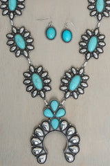 TIPI Turquoise Stonebrook Silvertone Necklace and Earring Set