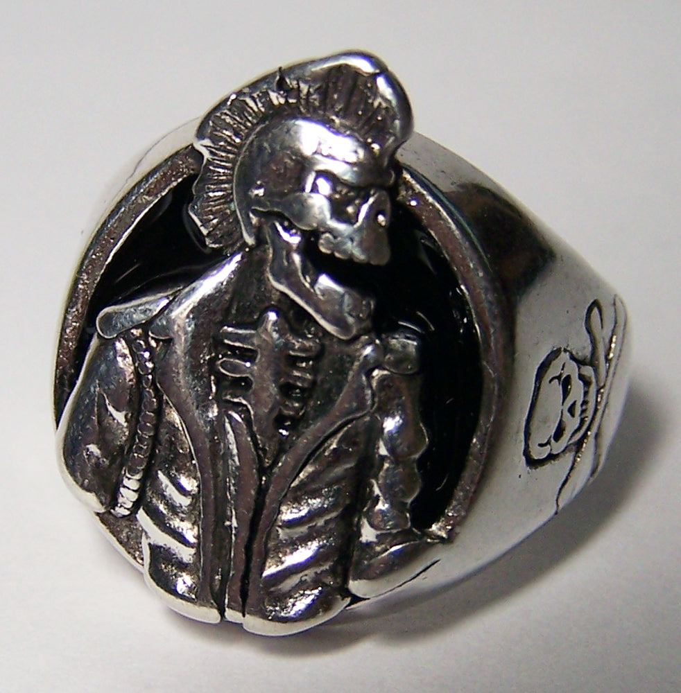 MOHAWK SKULL W SKULL X BONE ON SIDES BIKER RING  (Sold by the piece)