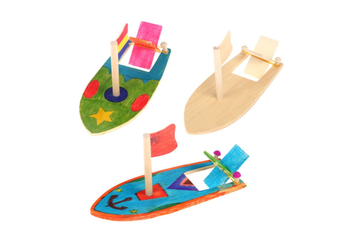 DIY Colouring Wooden Sailboat