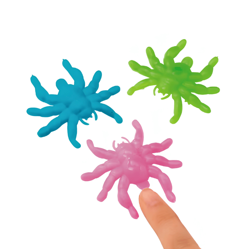 Plastic Jumping Spiders (144/package) 4?› each