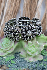 TIPI Hereford Rose Silvertone Stretch Bracelet