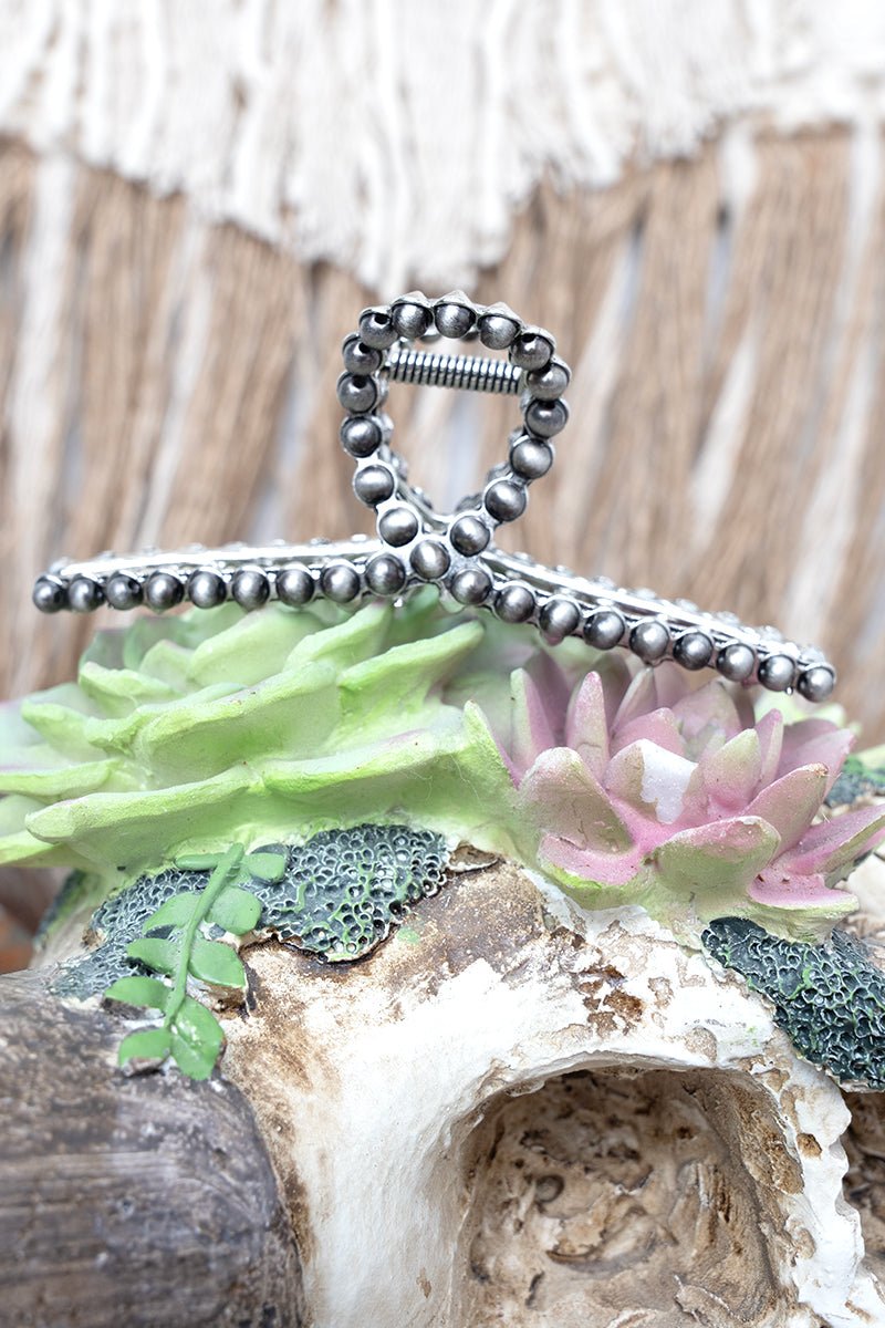TIPI Lariat Loop Silver Pearl Hair Claw