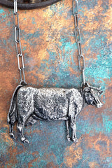 TIPI Holstein Queen Silvertone Necklace